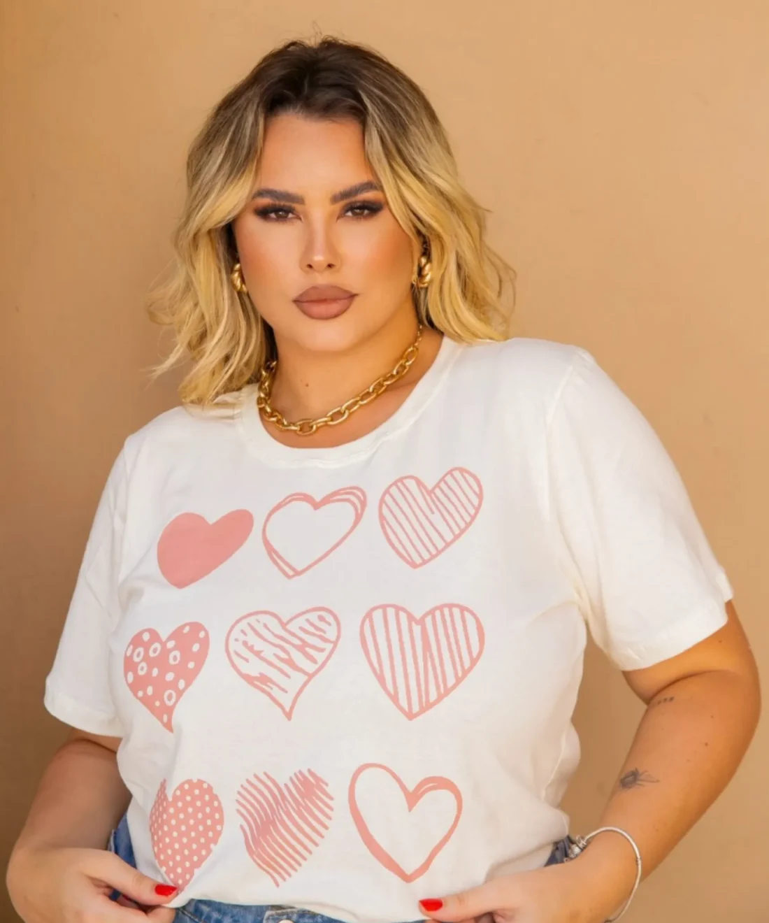 T-shirt Plus Size Estampa Heart em Algodão