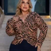 Blusa Versatile Plus