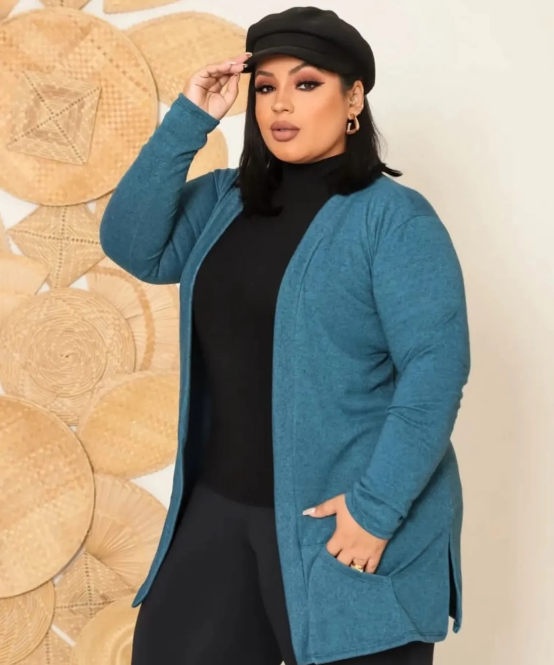 Casaco Diva Inverno em Lã Plus Size
