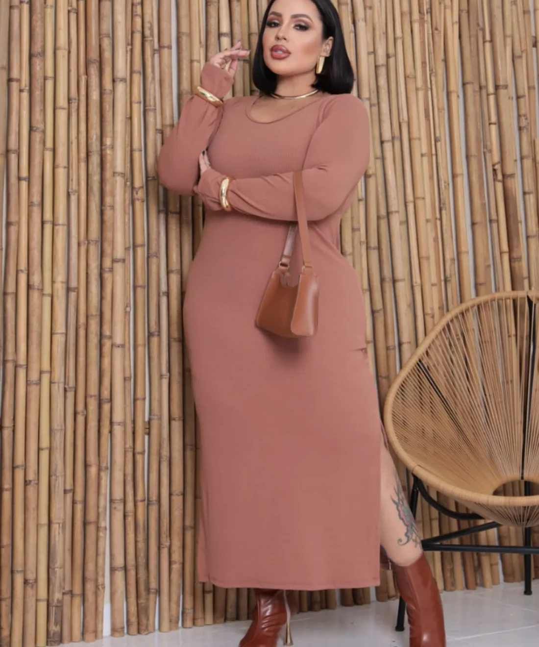 Vestido Elegância Serena Plus