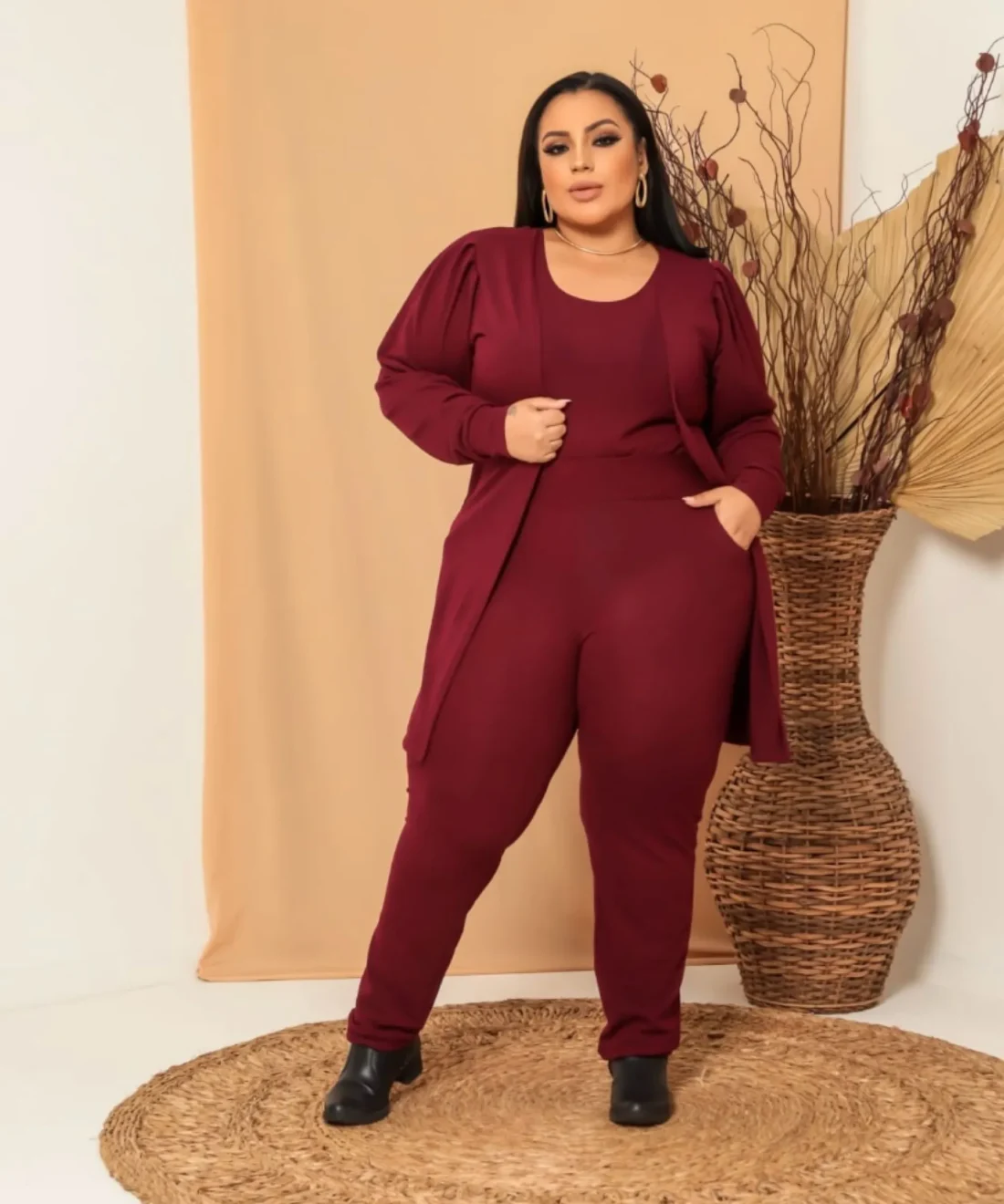 Conjunto Feminino em Lã Plus - 3 Peças