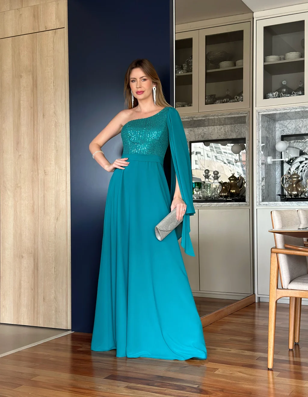 Vestido de Festa Verde em Paetê Manga Fluida